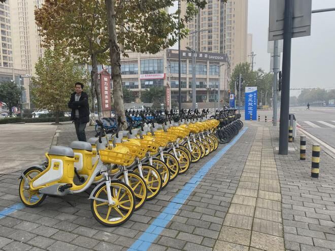 逆行、亂停、違反交通信號(hào)燈……騎共享單車(chē)這些行為將面臨處罰！